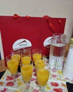 Sektgläser mit Orangensaft